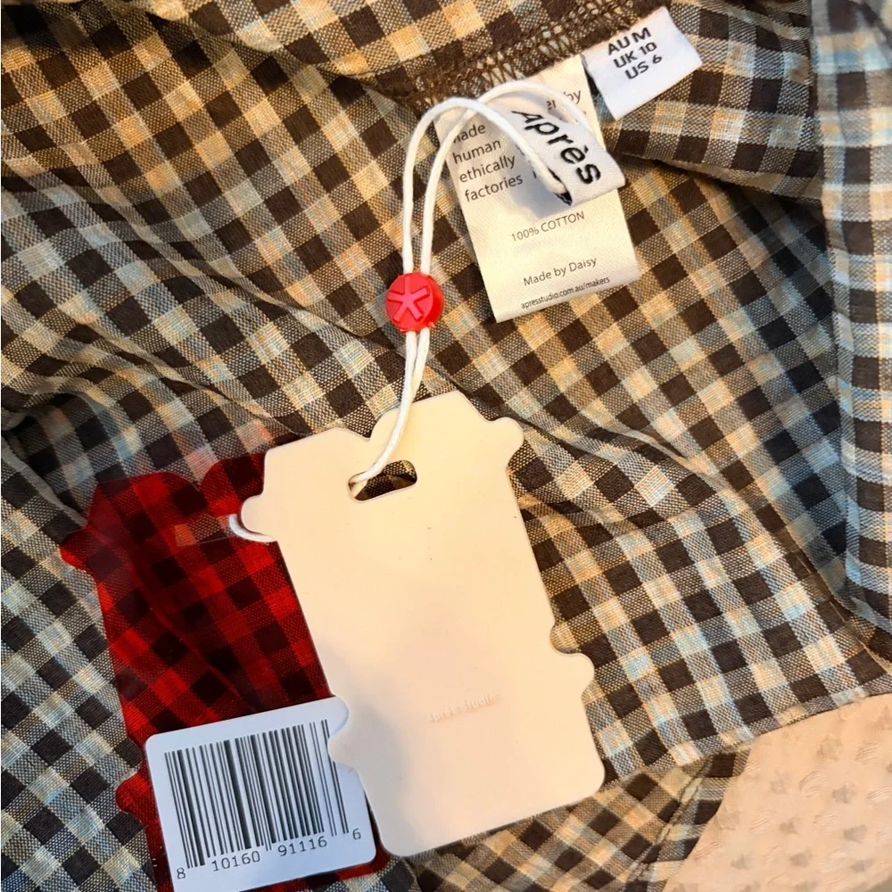 Checked Short Sleeve Mini Dress in Black and White - Picture 3 of 5